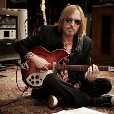 tompetty_guitar_225